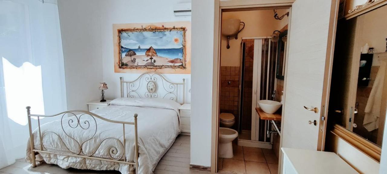 La Porta Sulla Costa Bed & Breakfast San Pantaleo Ngoại thất bức ảnh