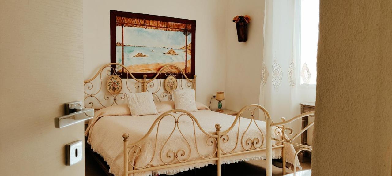 La Porta Sulla Costa Bed & Breakfast San Pantaleo Ngoại thất bức ảnh