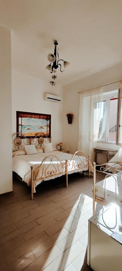 La Porta Sulla Costa Bed & Breakfast San Pantaleo Ngoại thất bức ảnh
