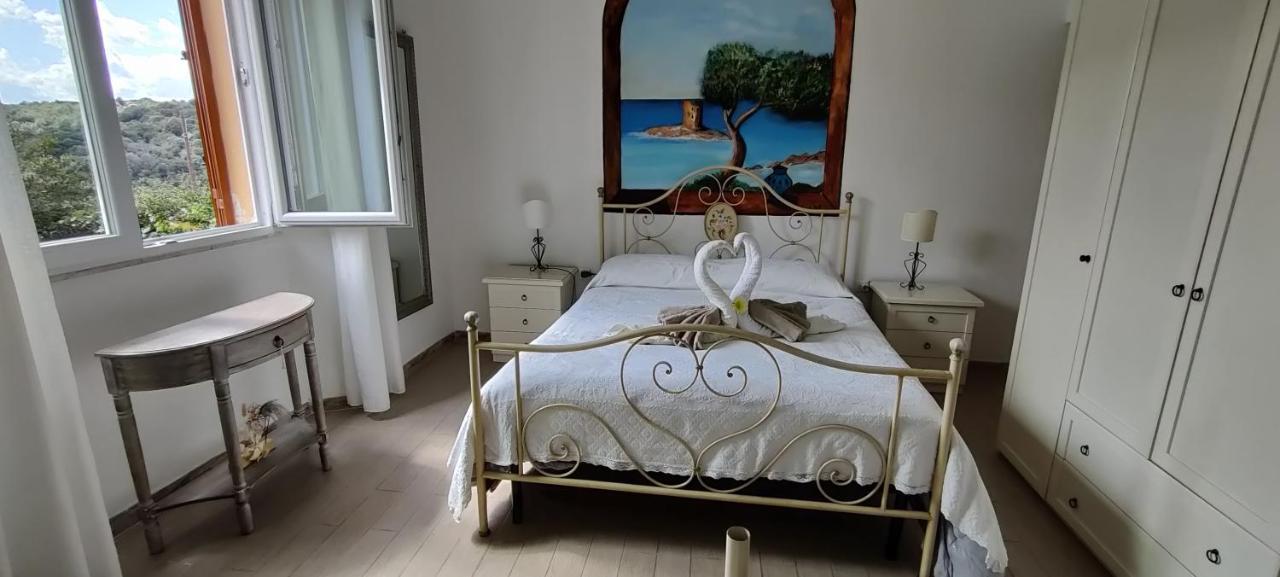 La Porta Sulla Costa Bed & Breakfast San Pantaleo Ngoại thất bức ảnh