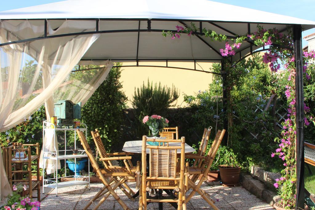 La Porta Sulla Costa Bed & Breakfast San Pantaleo Ngoại thất bức ảnh