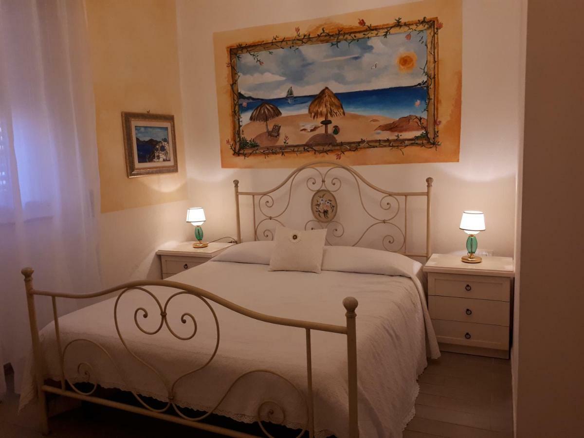 La Porta Sulla Costa Bed & Breakfast San Pantaleo Ngoại thất bức ảnh