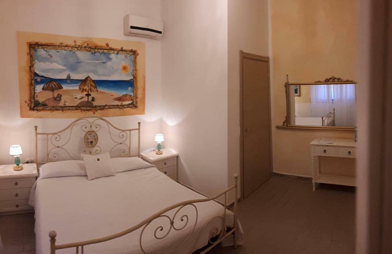La Porta Sulla Costa Bed & Breakfast San Pantaleo Ngoại thất bức ảnh